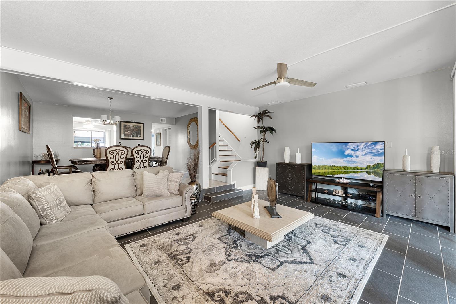 Image 4 of 26 For 658 Lake Villas Drive