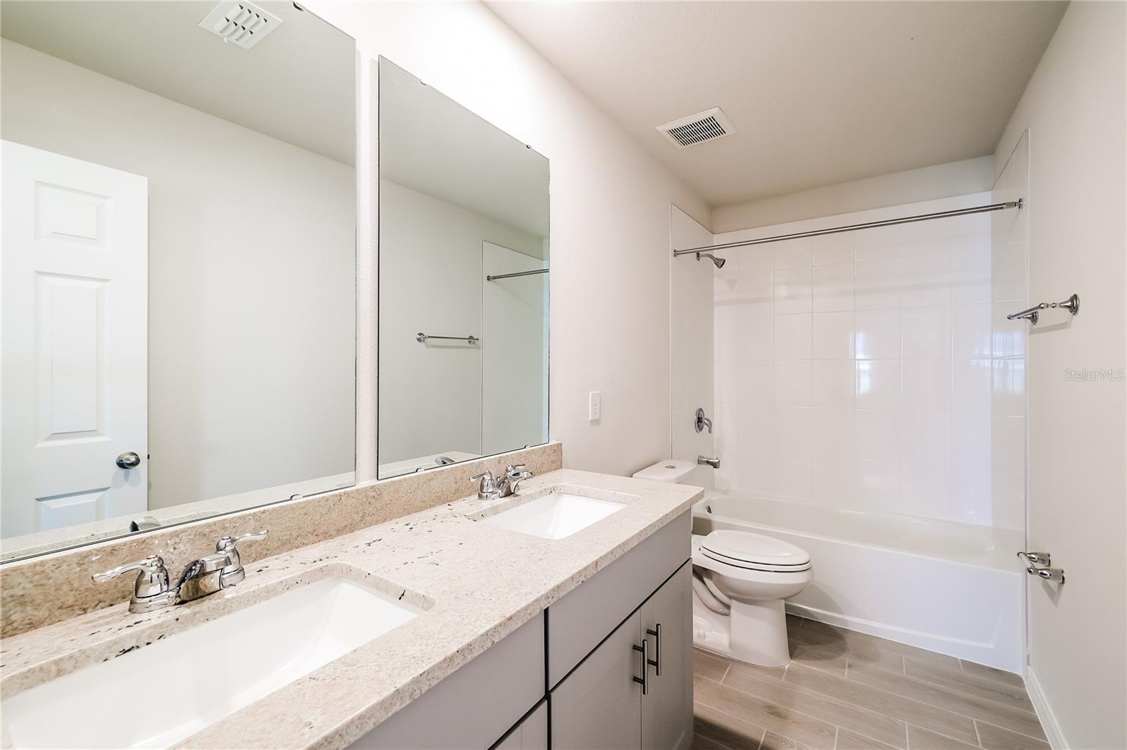 Image 14 of 17 For 3139 Bella Vista Drive