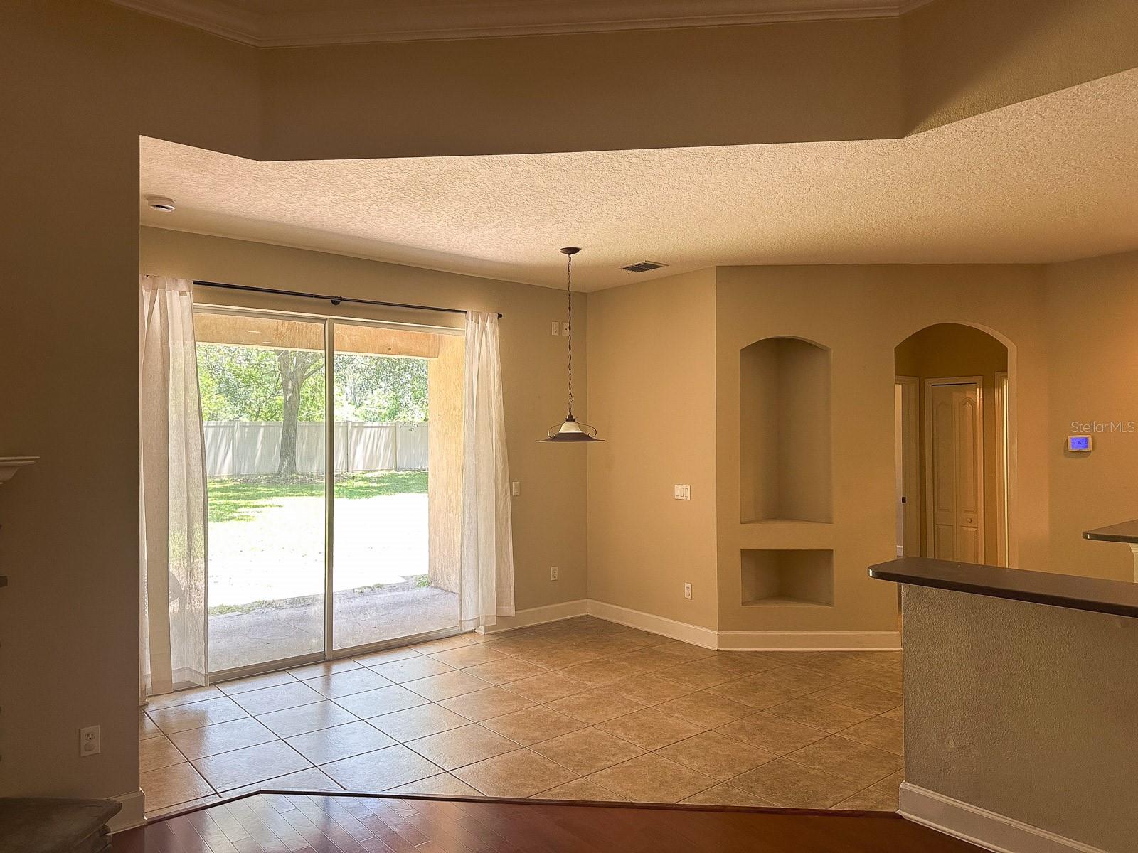 Image 11 of 43 For 2585 Woodside Ridge Drive