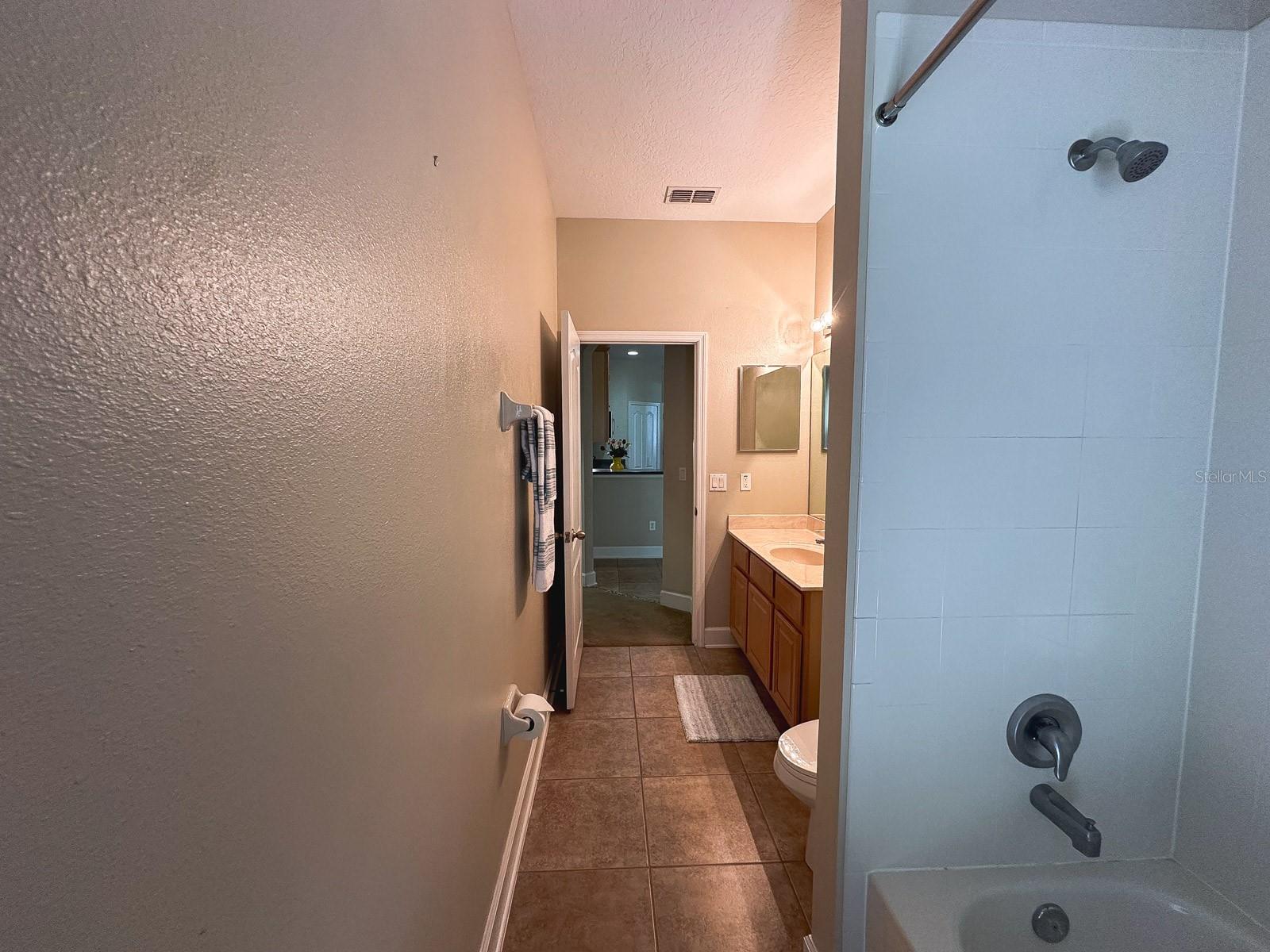 Image 17 of 43 For 2585 Woodside Ridge Drive