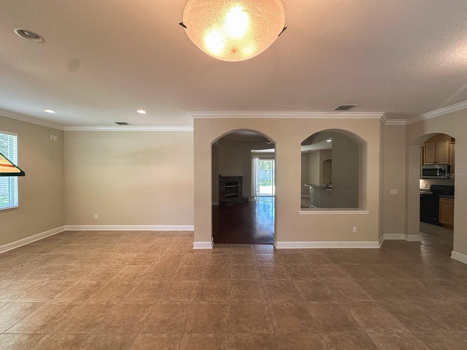 Image 4 of 43 For 2585 Woodside Ridge Drive