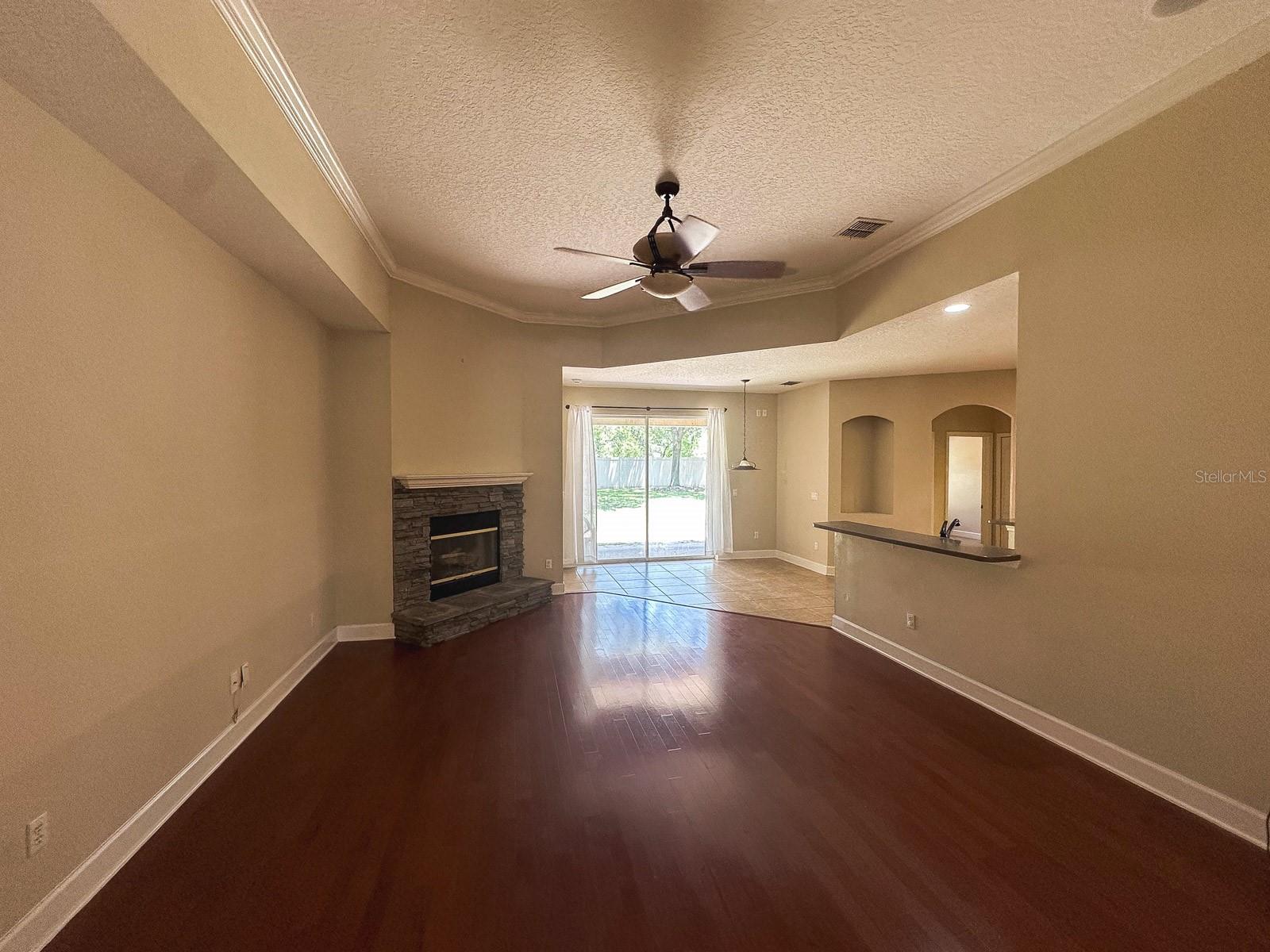 Image 9 of 43 For 2585 Woodside Ridge Drive