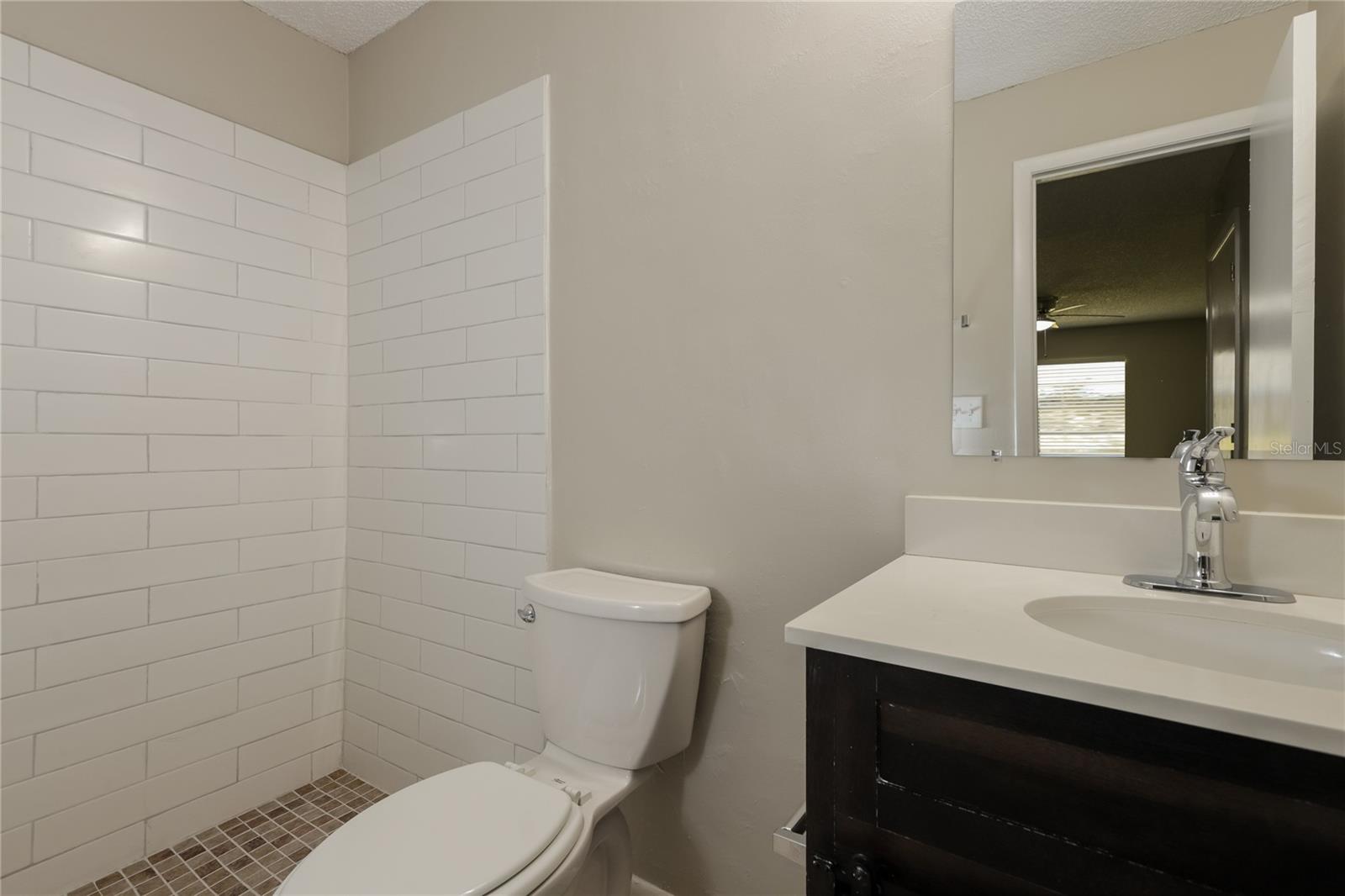 Image 11 of 16 For 5525 Southgrove Court