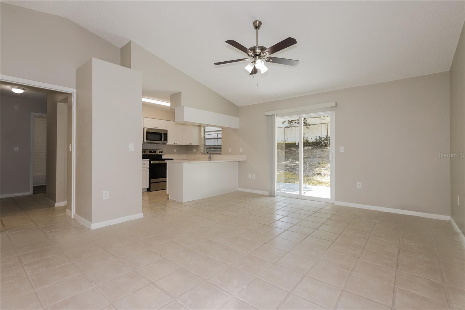 Image 3 of 16 For 5525 Southgrove Court