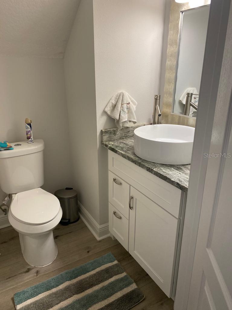 Image 18 of 22 For 7561 Colbury Avenue