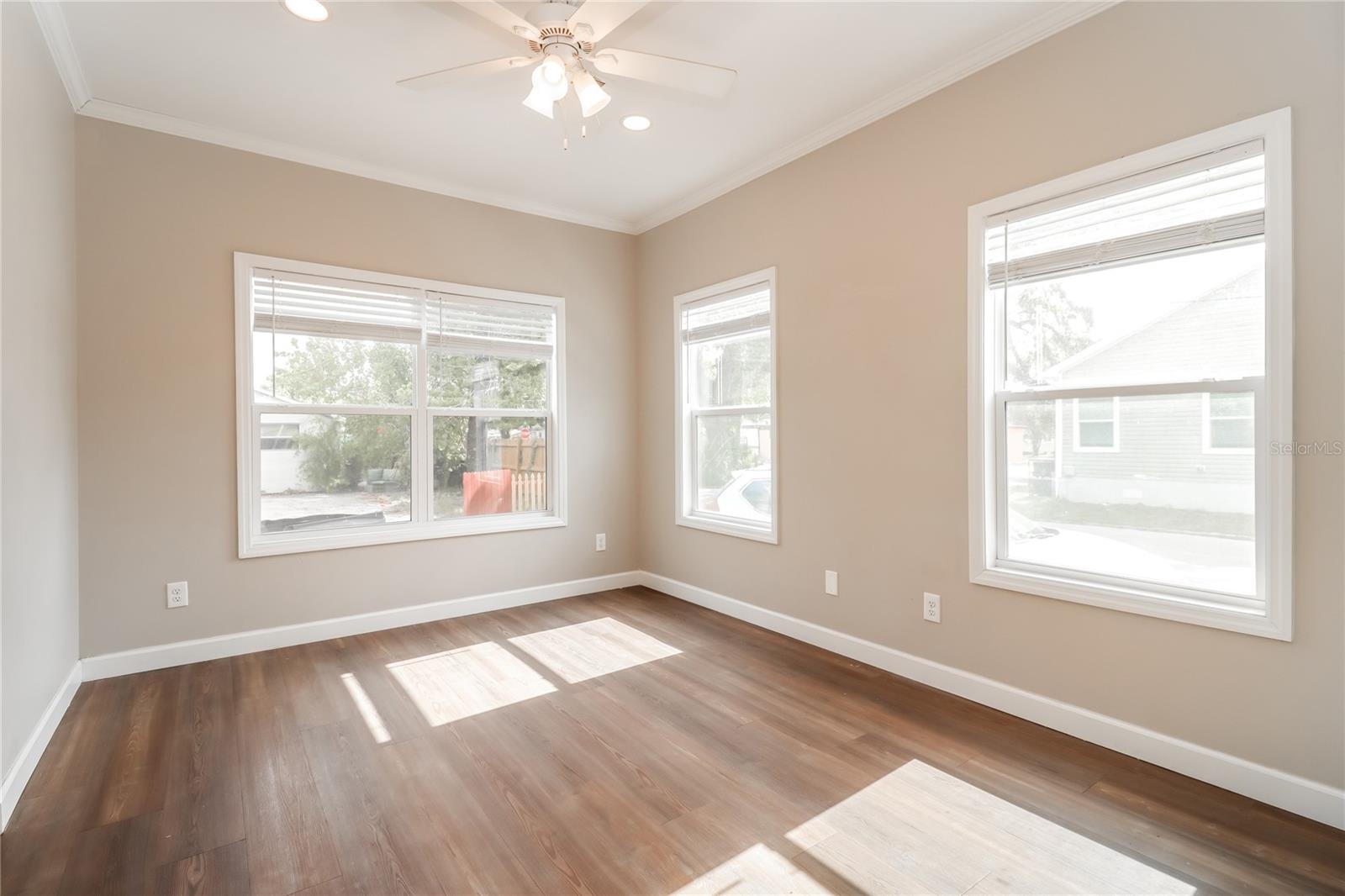 Image 14 of 16 For 1701 16th Avenue S