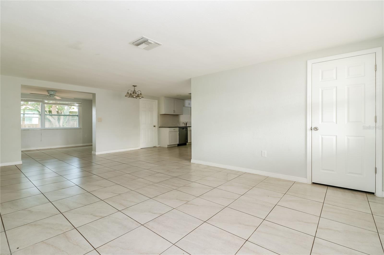 Image 3 of 16 For 5815 Dahlia Avenue