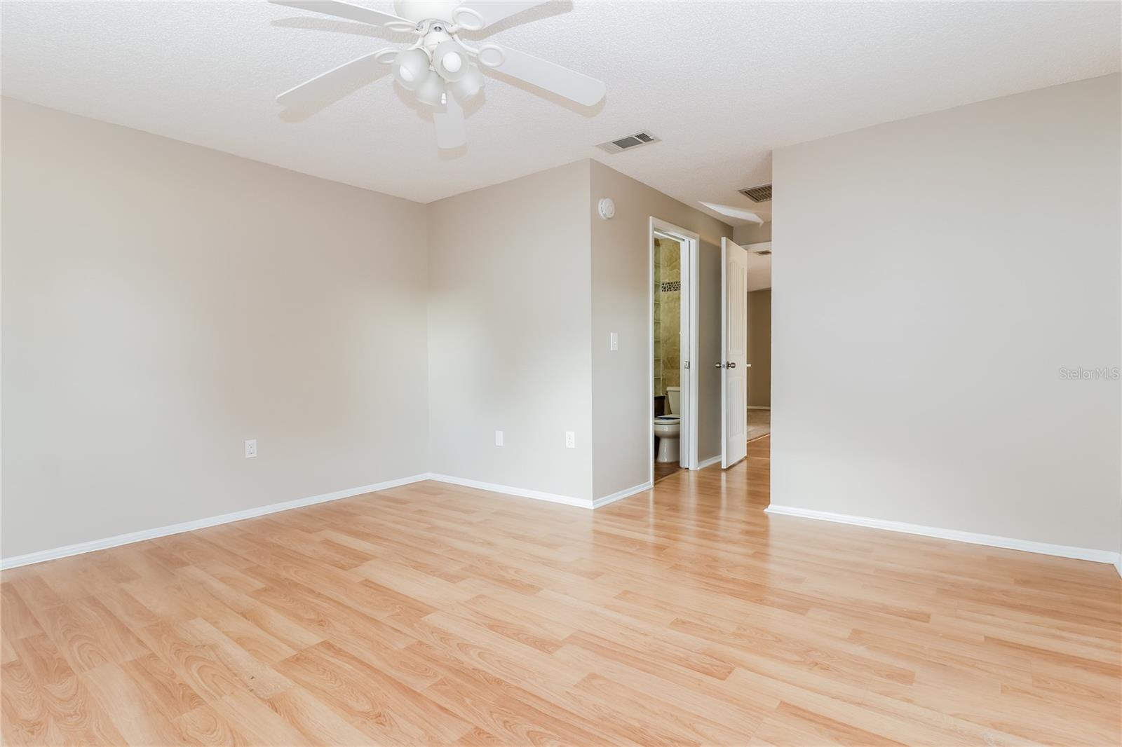 Image 10 of 16 For 8120 Blue Finch Way