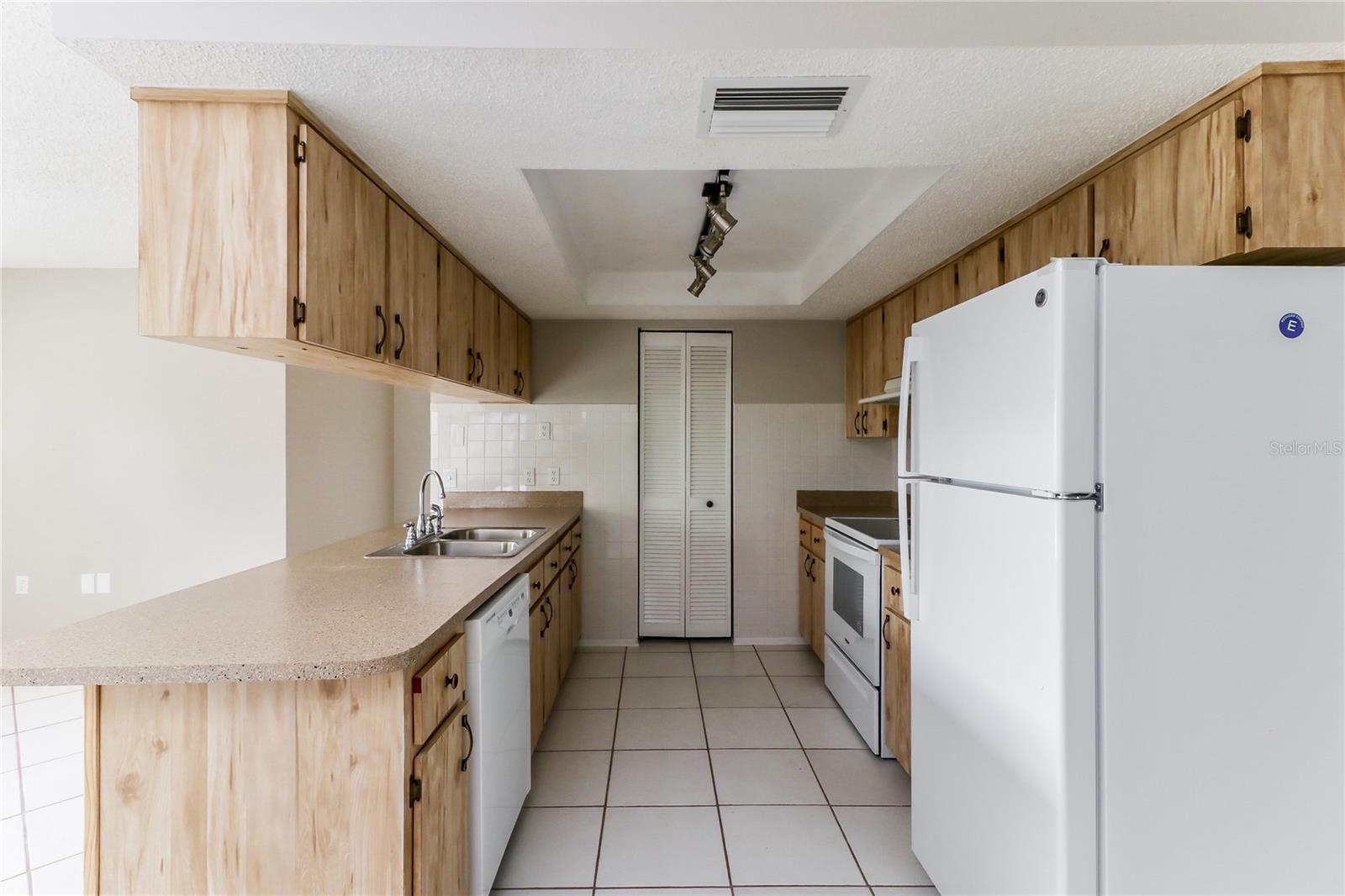 Image 6 of 16 For 9178 Swiss Road
