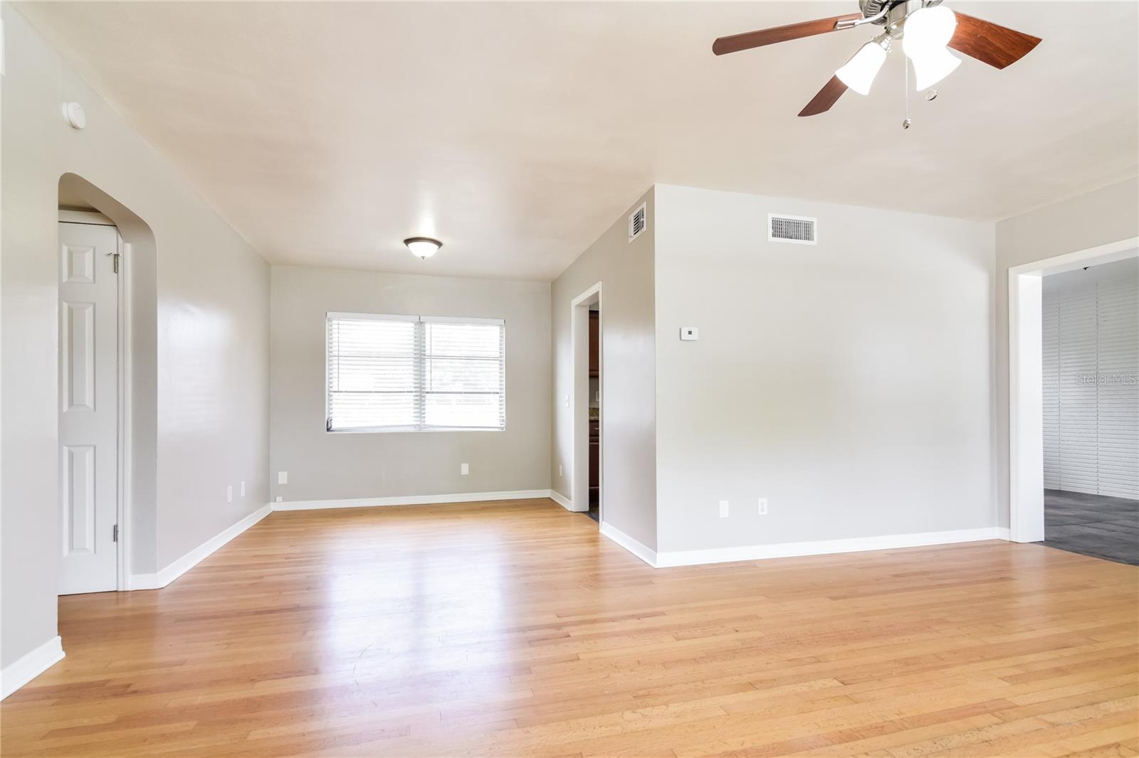 Image 5 of 16 For 1354 Whitacre Drive