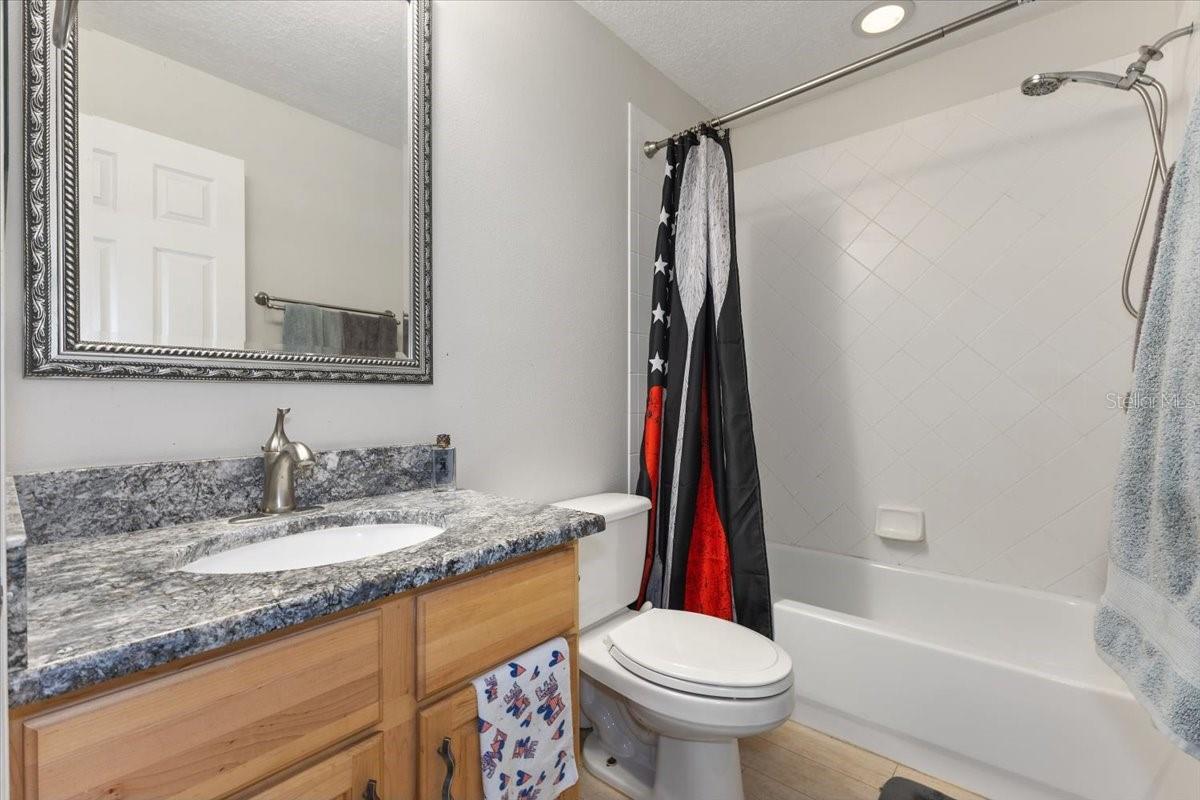 Image 22 of 36 For 2046 Westover Reserve Boulevard