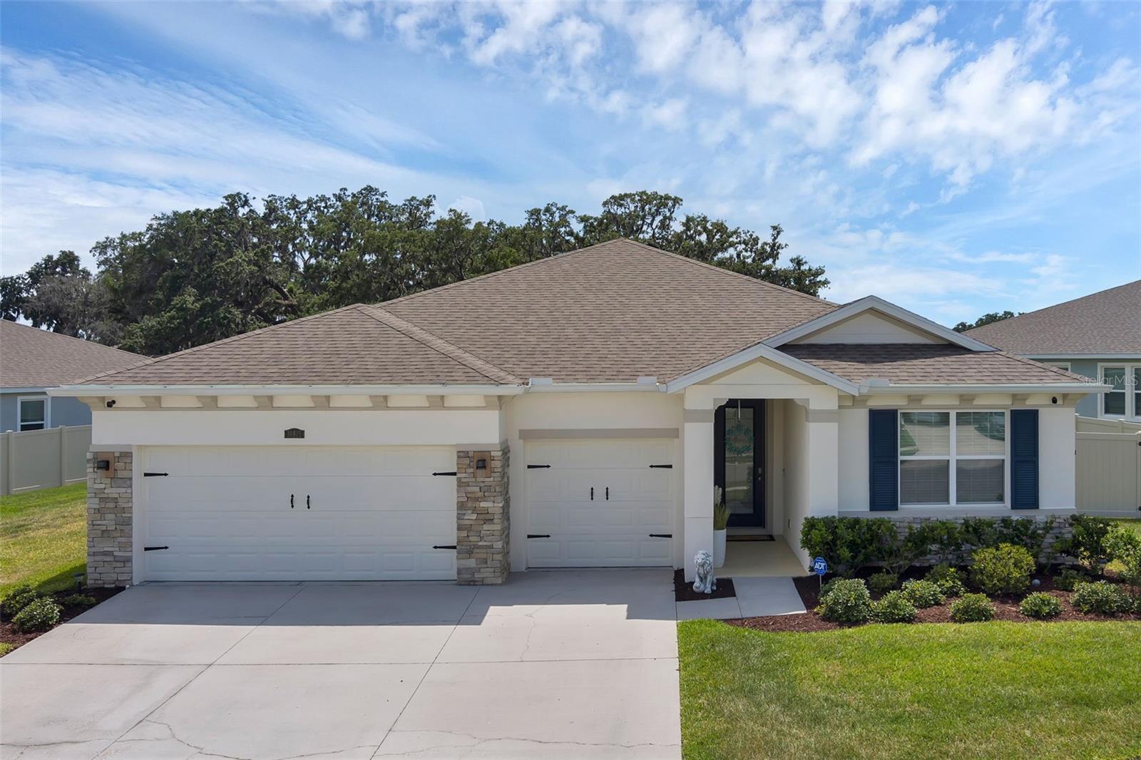Details for 10815 Laxer Cay Loop, SAN ANTONIO, FL 33576