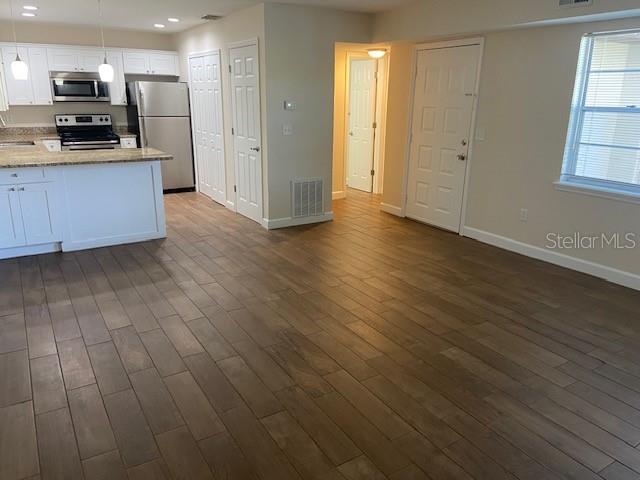 Image 4 of 11 For 49 Windtree Lane 49