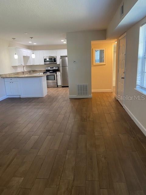 Image 7 of 11 For 49 Windtree Lane 49