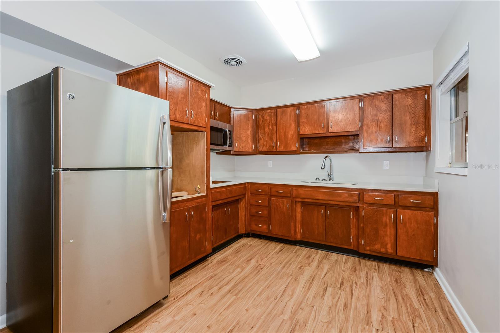 Image 6 of 16 For 2517 Chapel Way