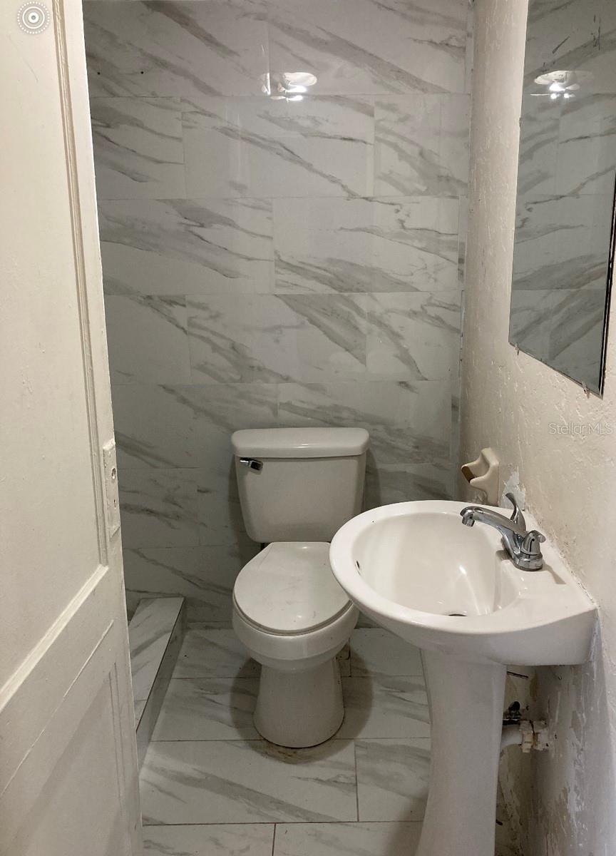 Image 2 of 8 For 1261 23rd Street