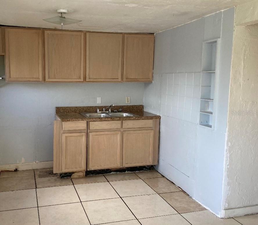 Image 3 of 8 For 1261 23rd Street