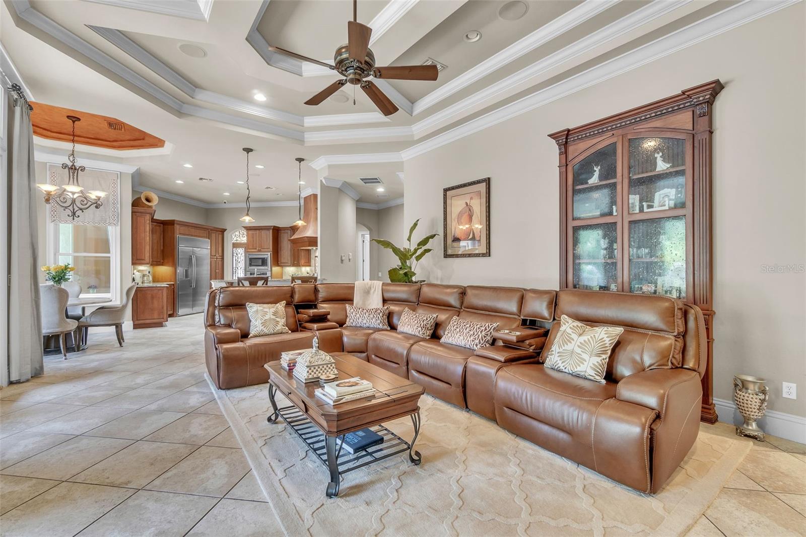Image 19 of 93 For 9729 Lake Hugh Drive