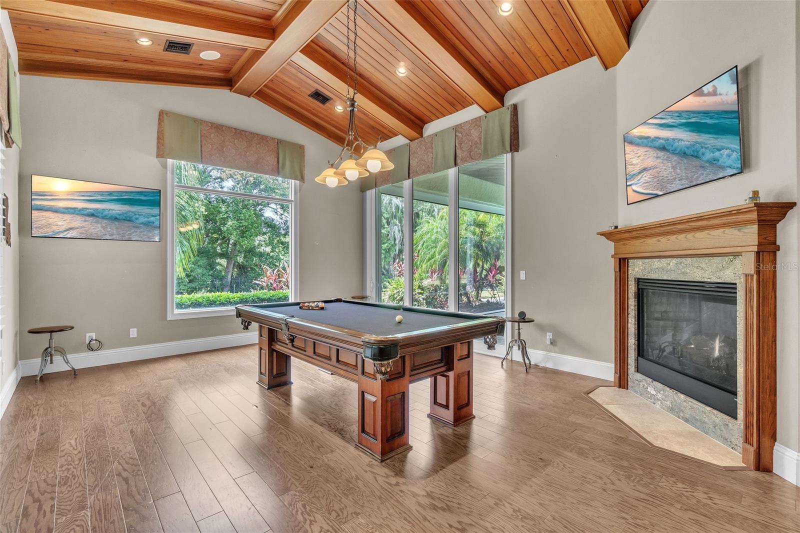 Image 21 of 93 For 9729 Lake Hugh Drive