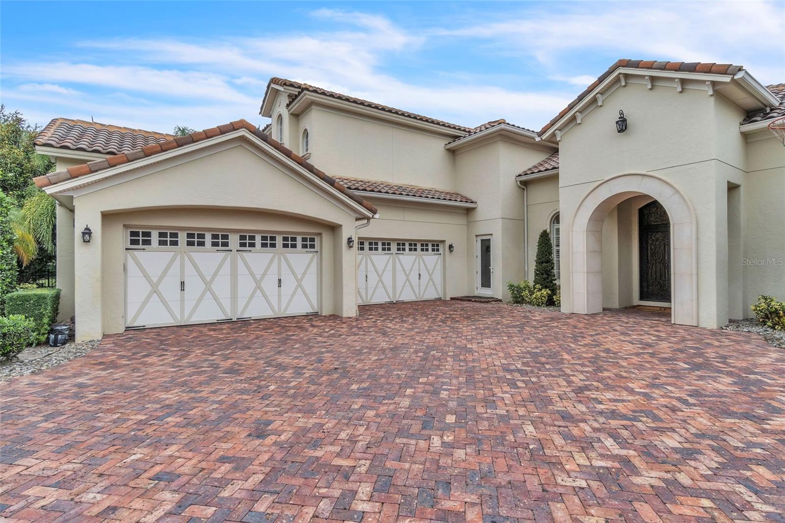 Image 3 of 93 For 9729 Lake Hugh Drive