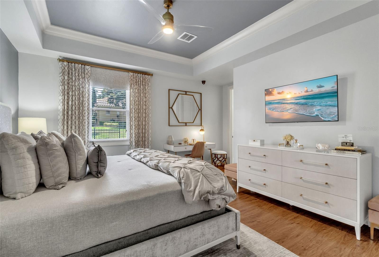Image 33 of 93 For 9729 Lake Hugh Drive