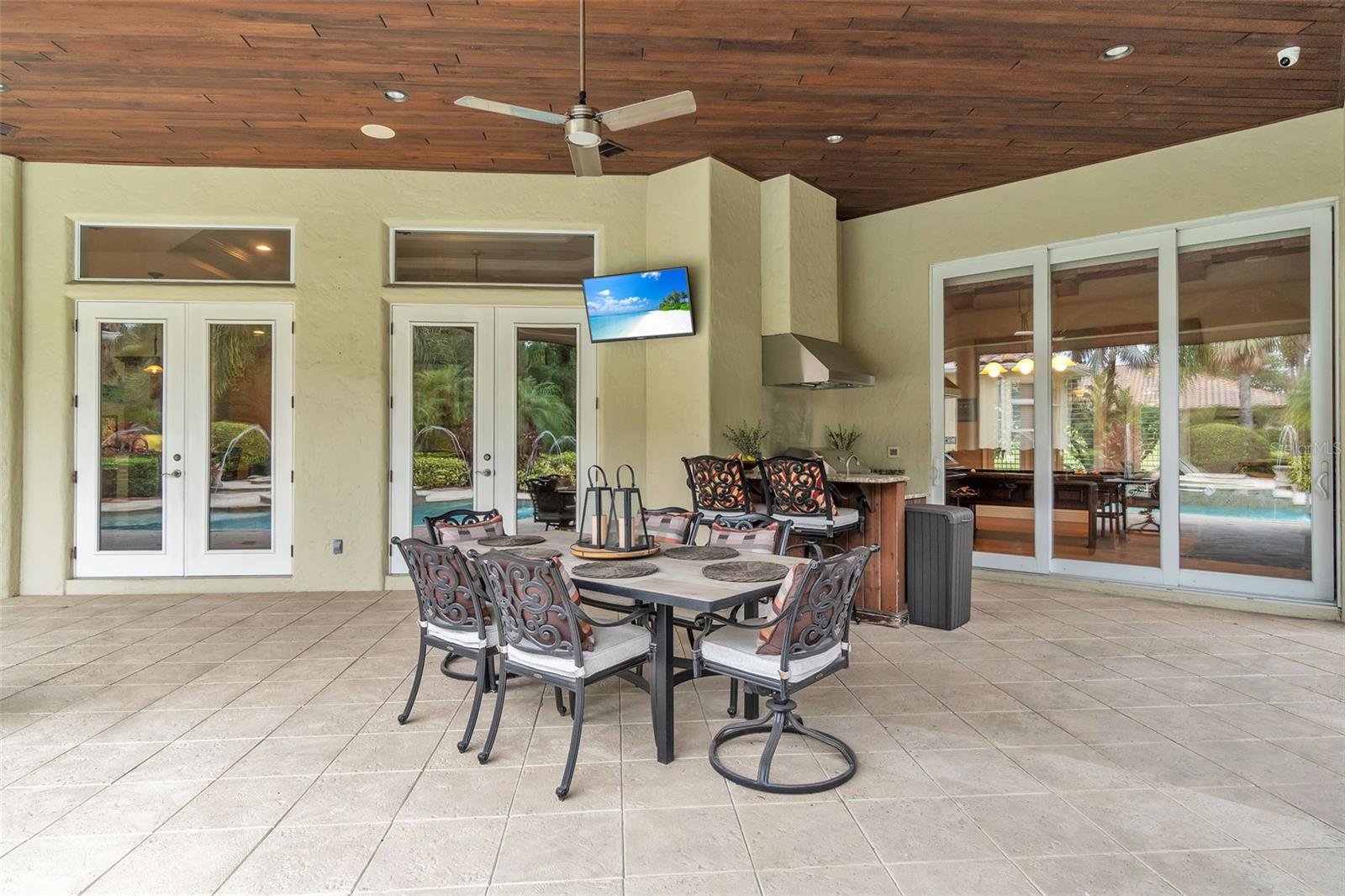 Image 70 of 93 For 9729 Lake Hugh Drive
