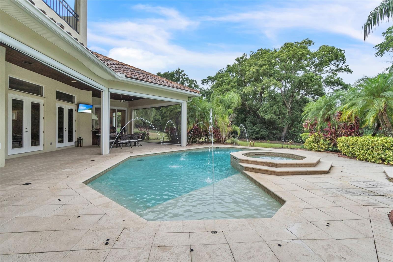 Image 75 of 93 For 9729 Lake Hugh Drive