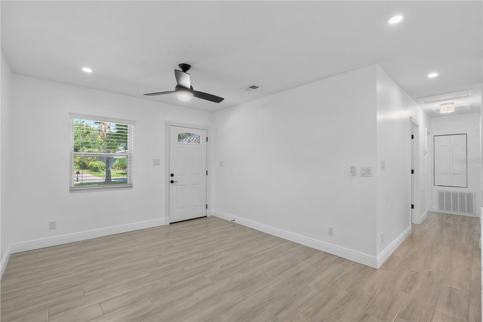 Image 6 of 32 For 7701 Cassino Avenue