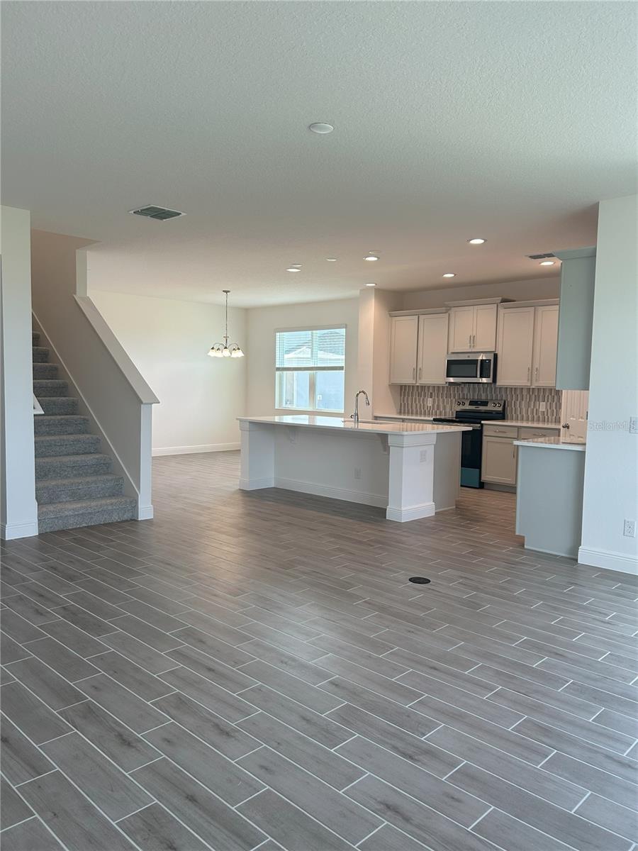 Image 6 of 10 For 7980 Syracuse Drive