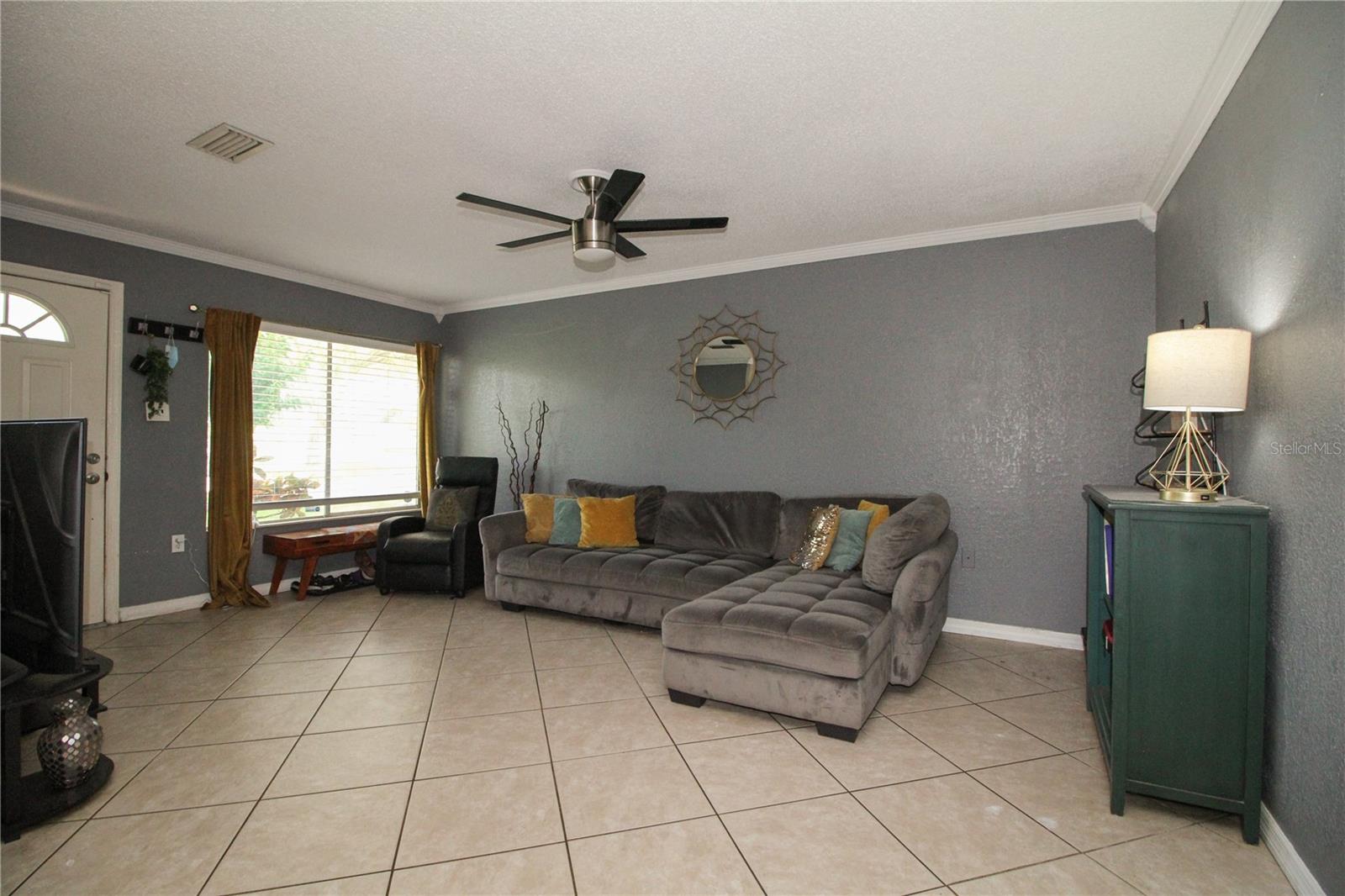 Image 5 of 10 For 610 Heatherton Village 610