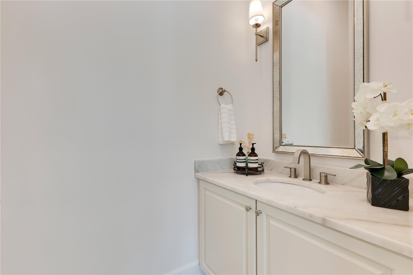 Image 62 of 100 For 5157 Latrobe Drive