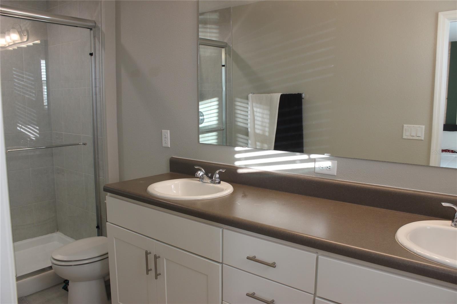 Image 10 of 20 For 228 Primrose Drive