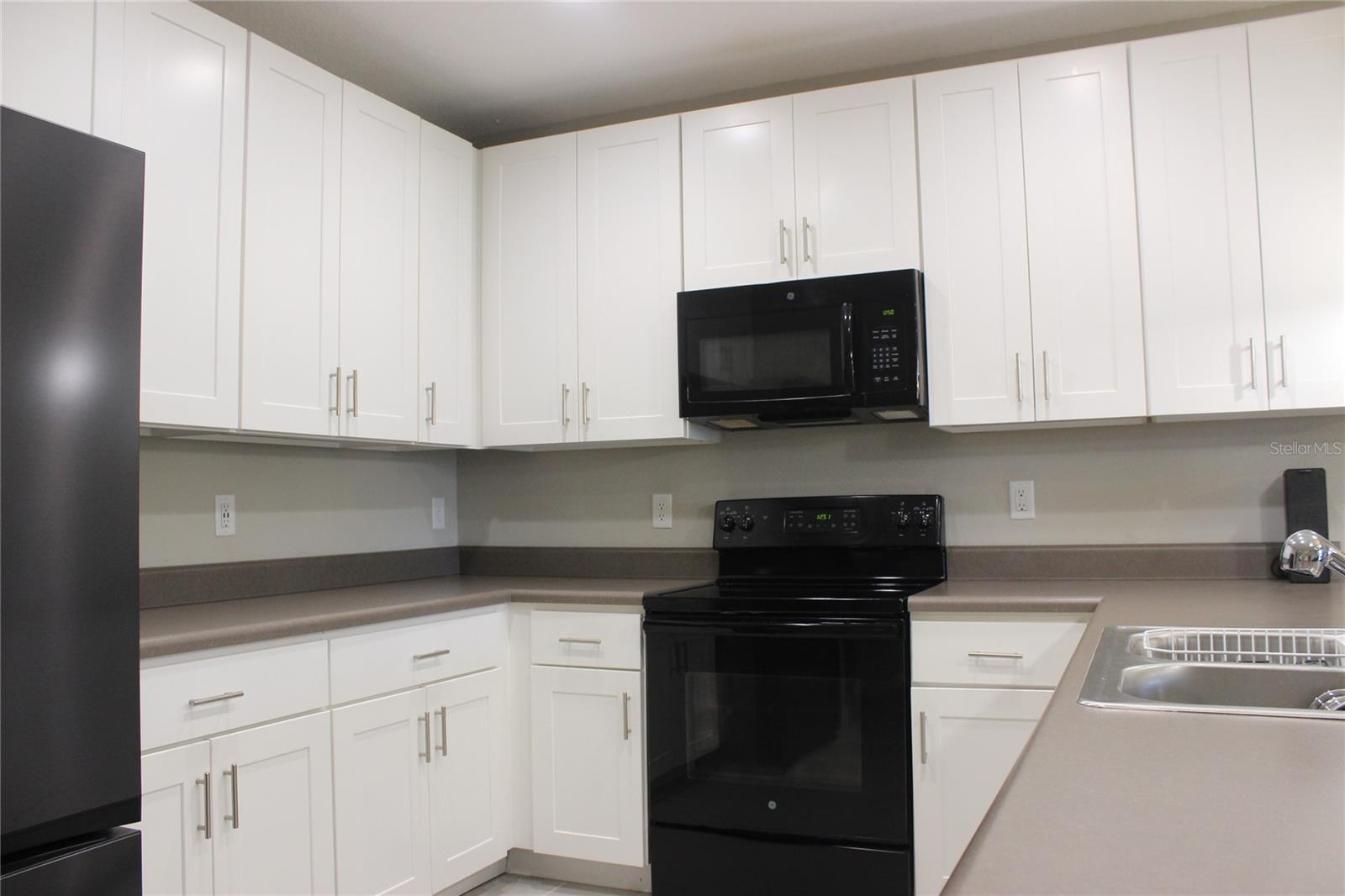 Image 5 of 20 For 228 Primrose Drive