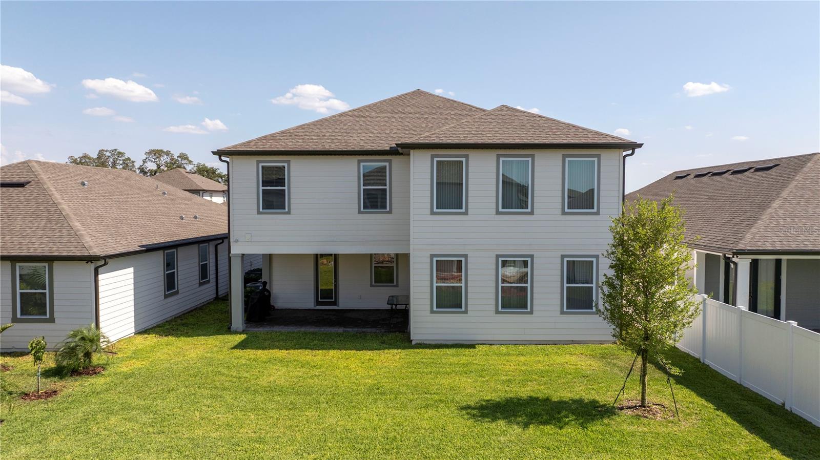 Image 4 of 66 For 17575 Lake Star Road