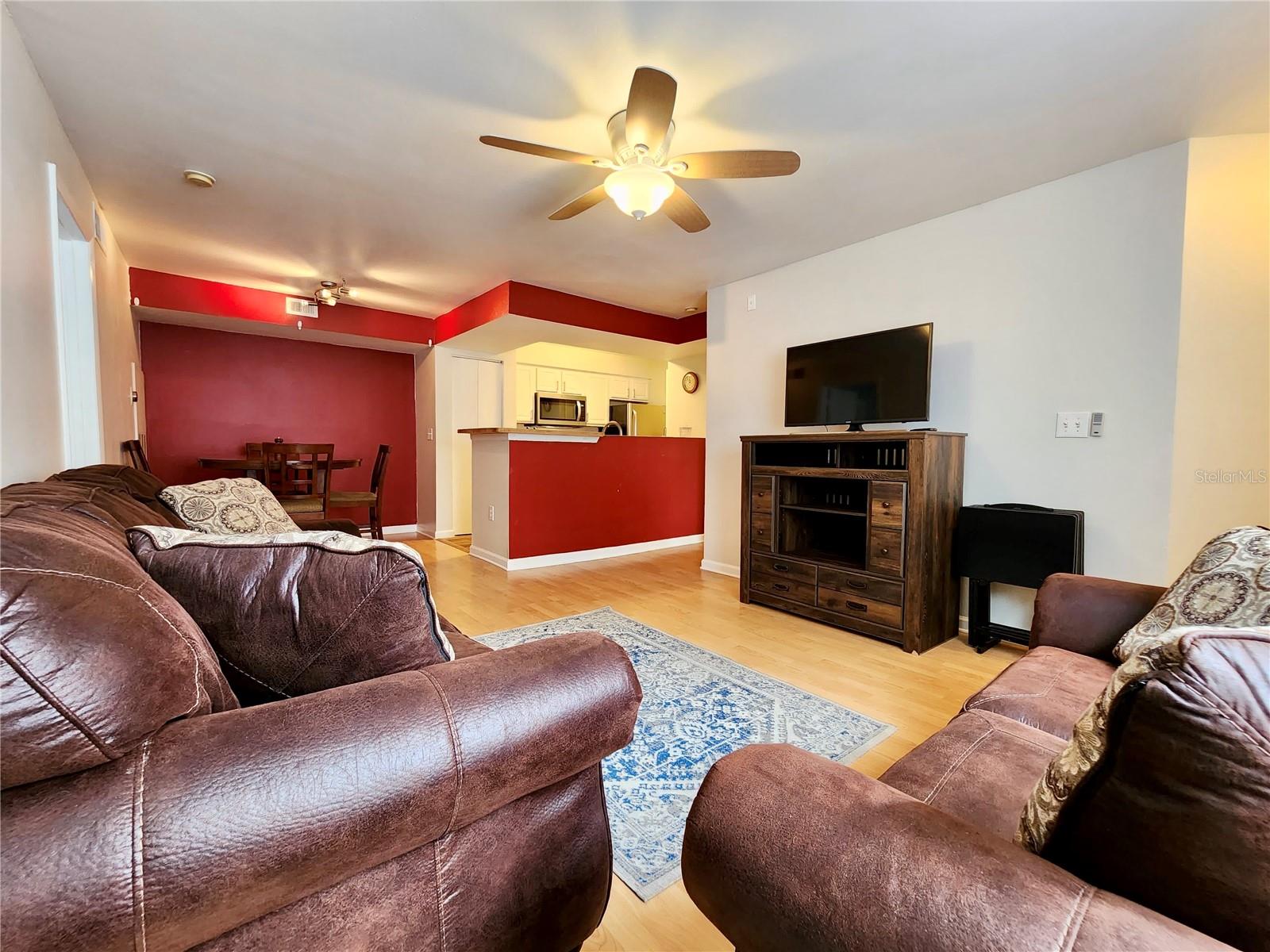 Image 4 of 23 For 3020 Parkway Boulevard 204