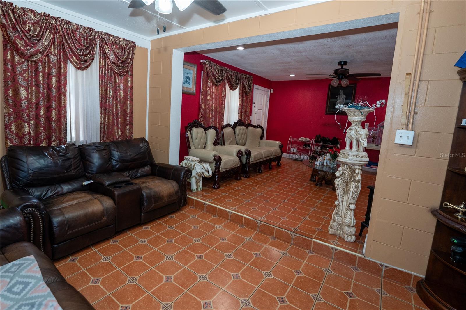 Image 15 of 37 For 5723 Harcourt Avenue