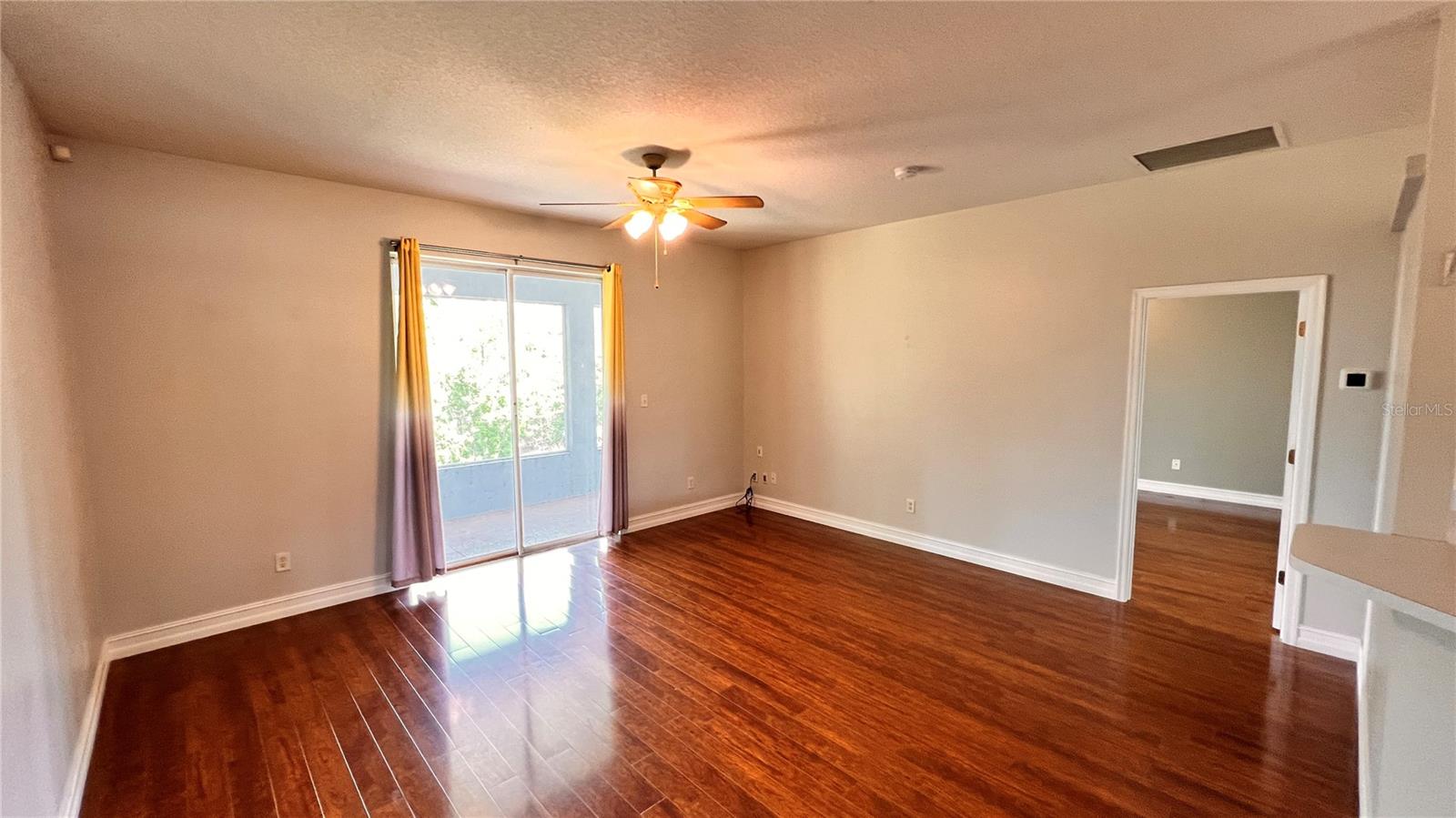Image 13 of 44 For 949 Dekleva Drive