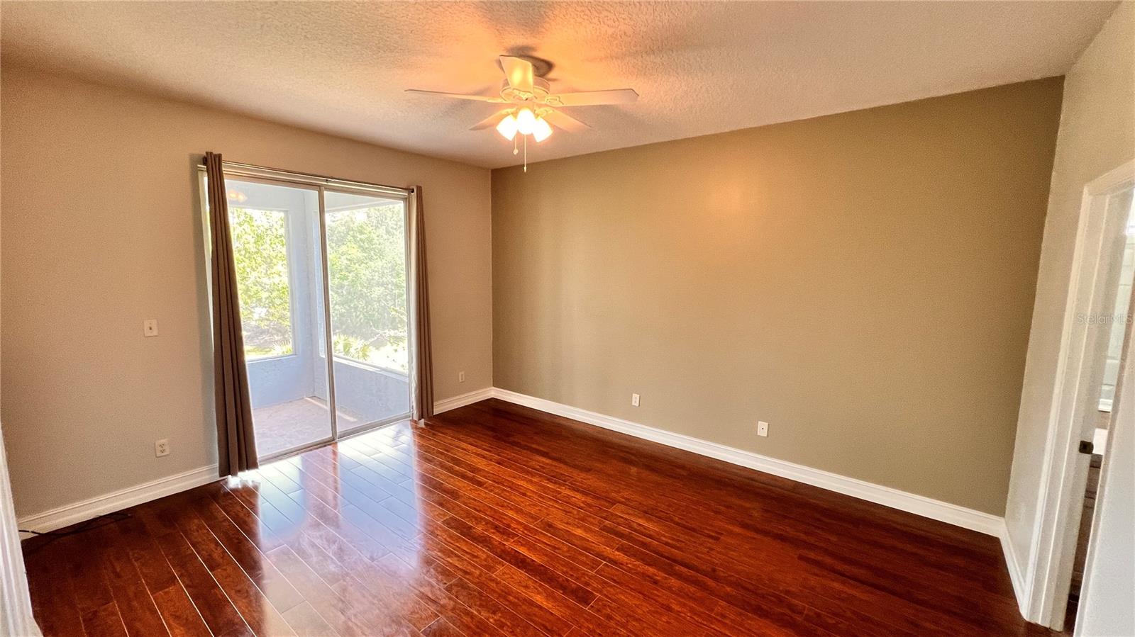 Image 15 of 44 For 949 Dekleva Drive