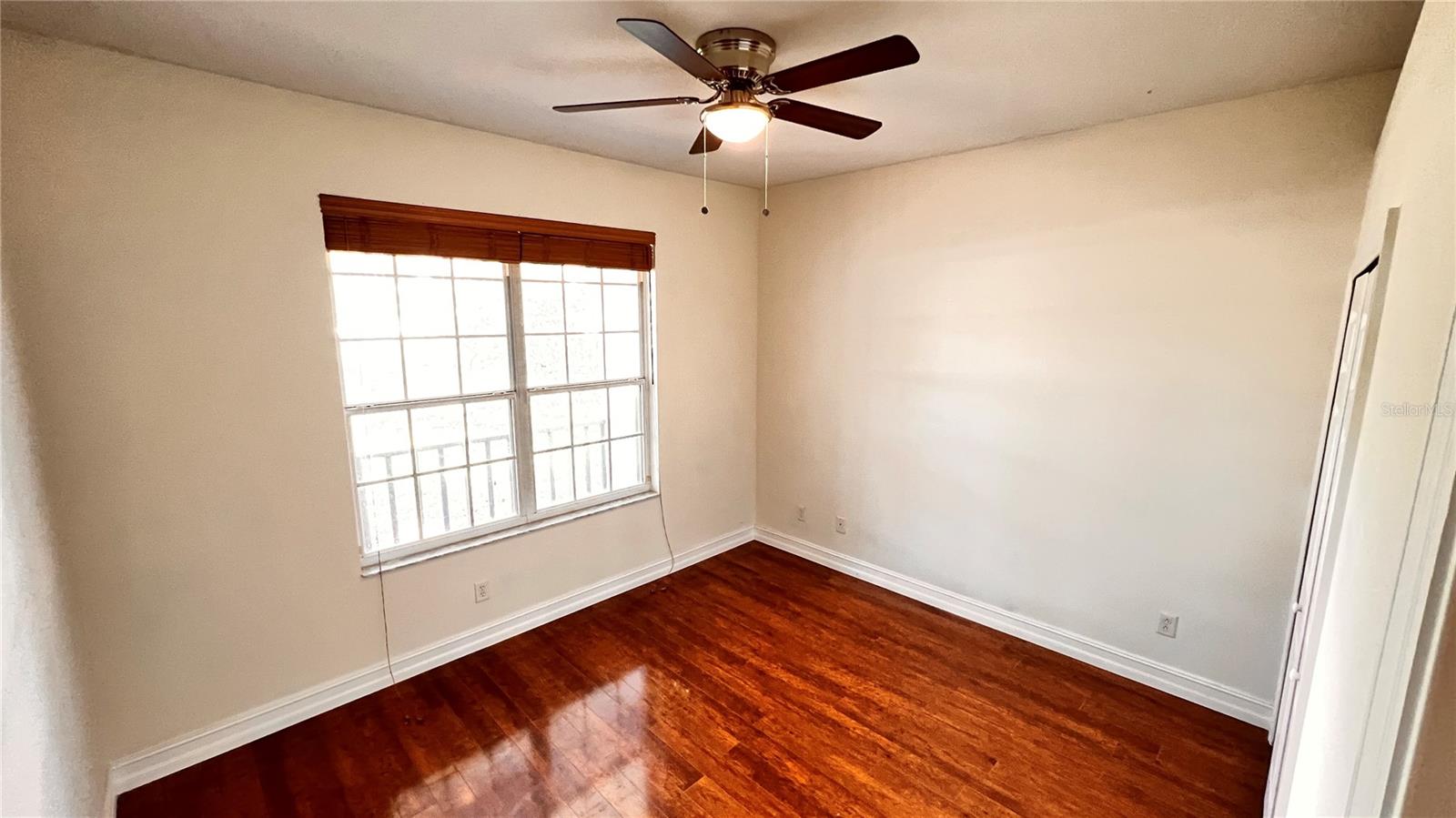 Image 25 of 44 For 949 Dekleva Drive