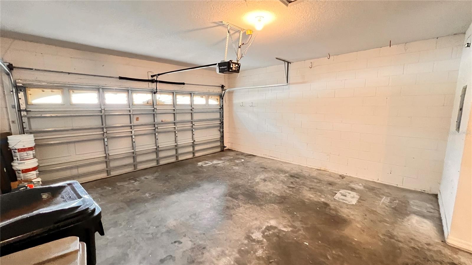 Image 33 of 44 For 949 Dekleva Drive