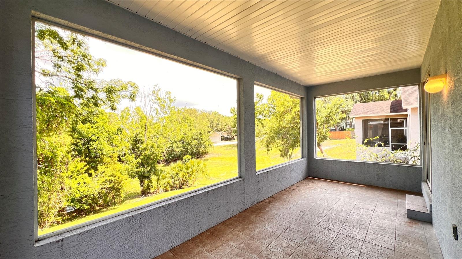 Image 36 of 44 For 949 Dekleva Drive