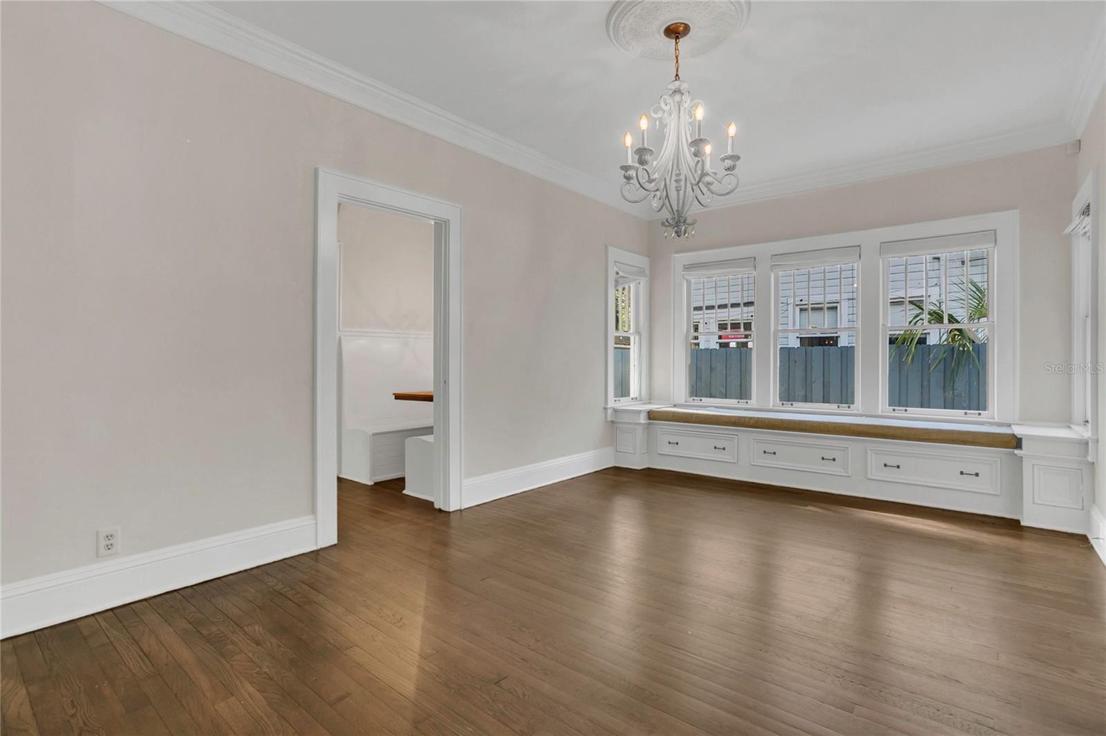 Image 10 of 28 For 1204 Oak Avenue