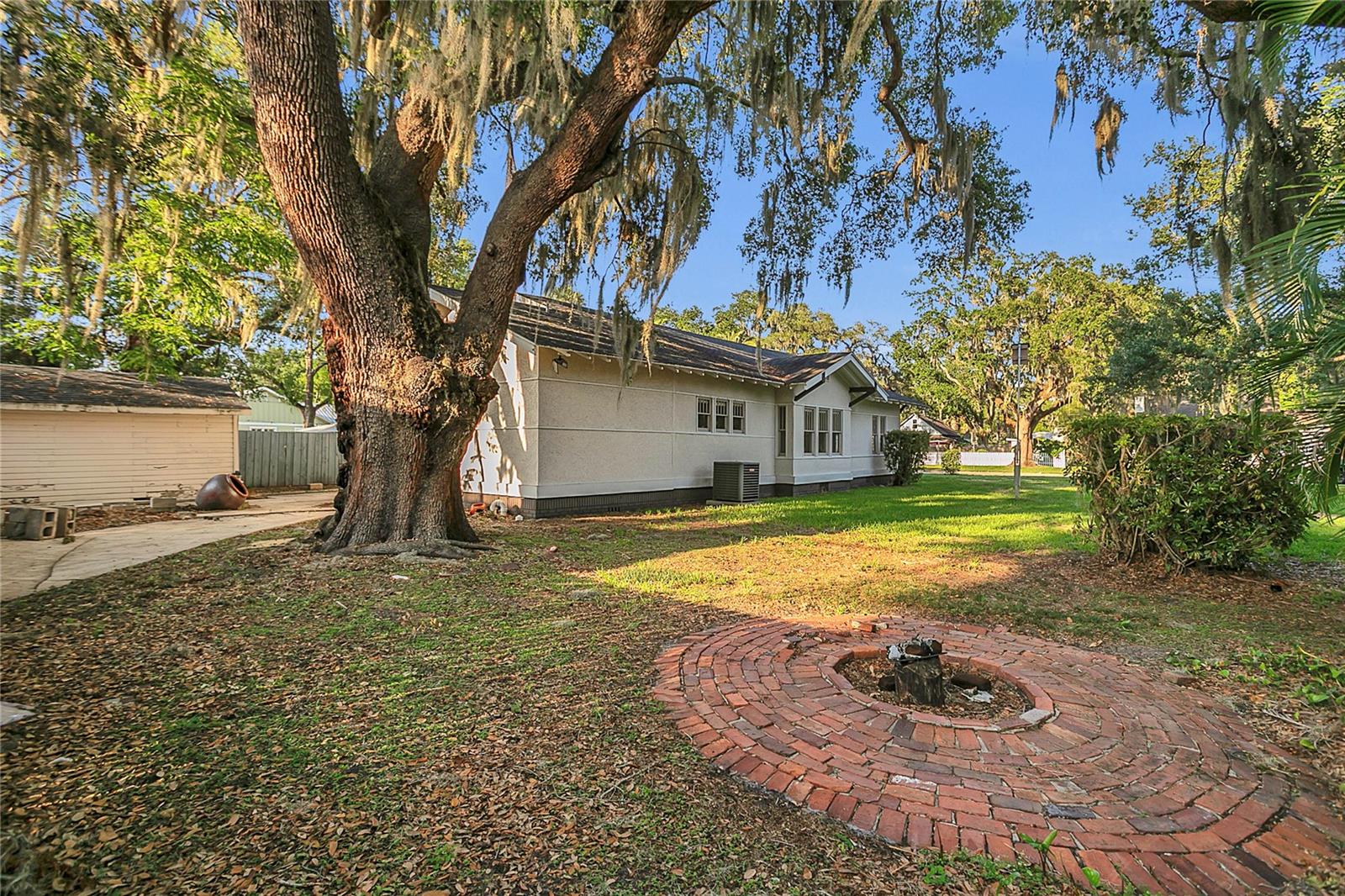 Image 22 of 28 For 1204 Oak Avenue