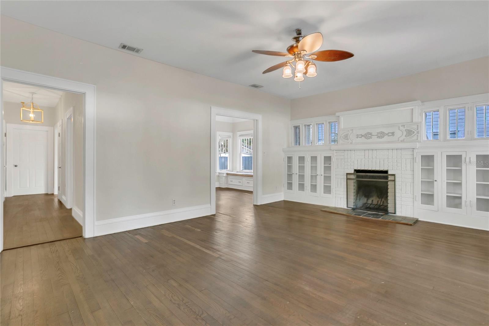 Image 5 of 28 For 1204 Oak Avenue