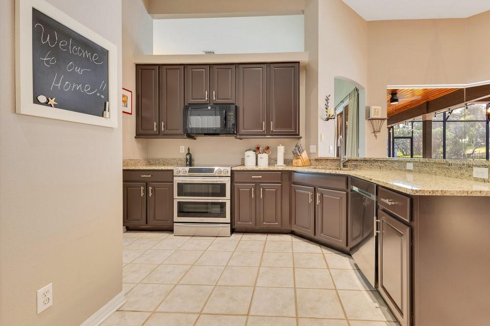 Image 13 of 54 For 5335 Bay Side Drive