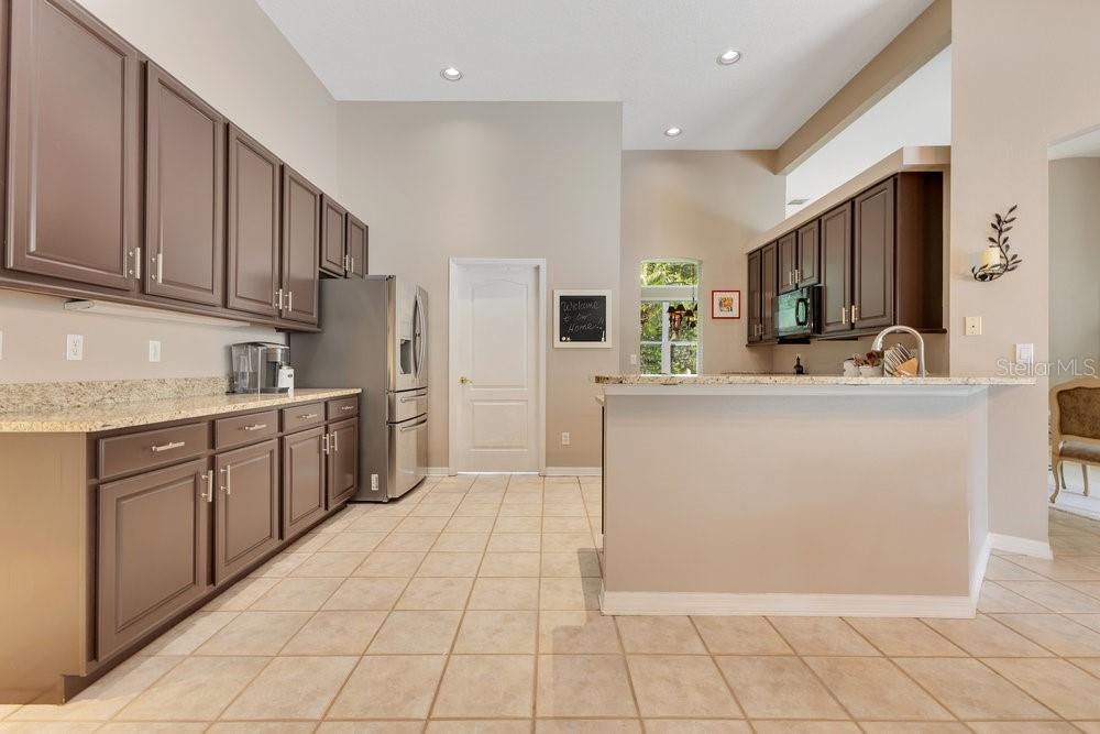 Image 15 of 54 For 5335 Bay Side Drive