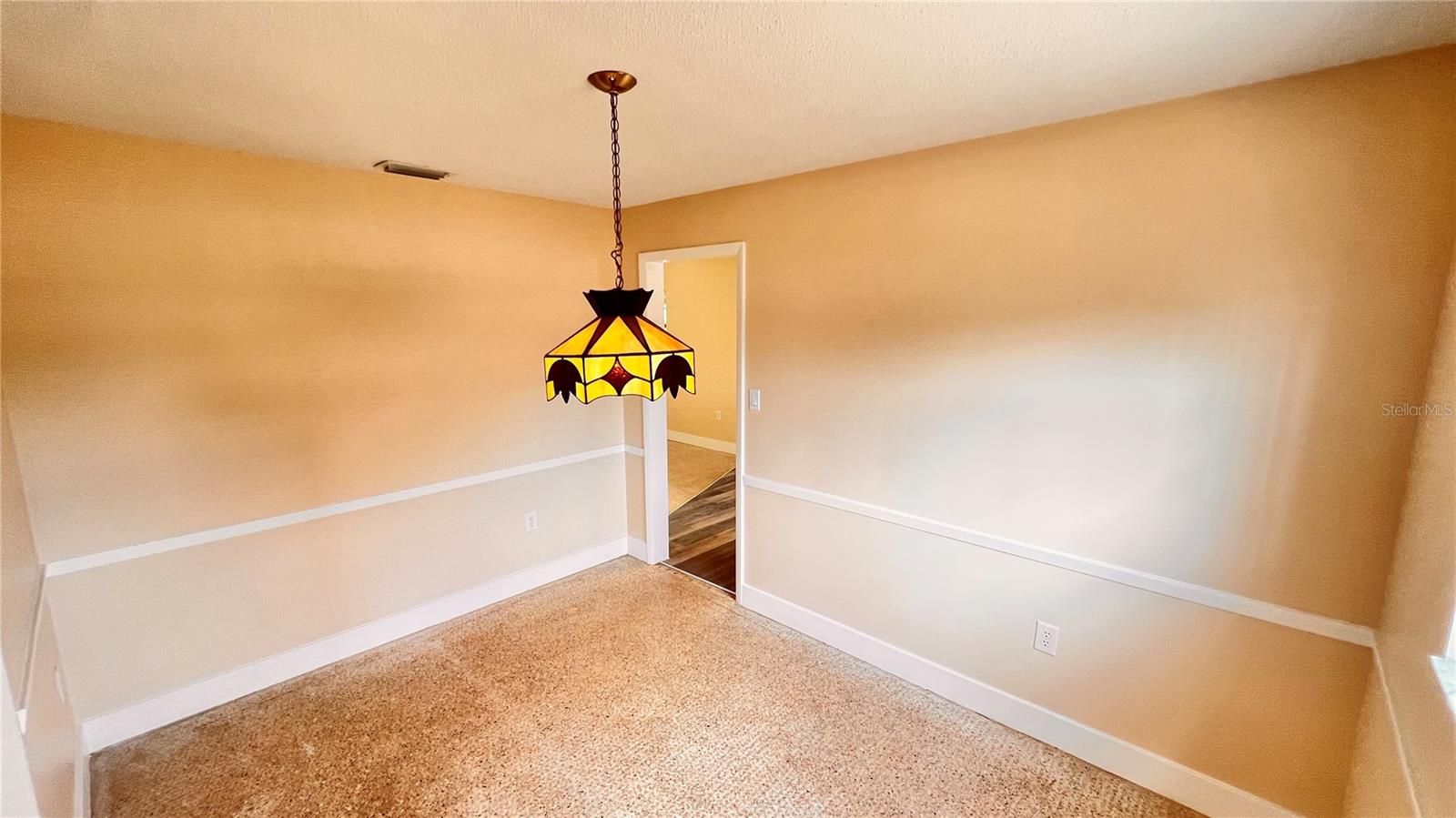 Image 11 of 31 For 4709 Redfern Drive