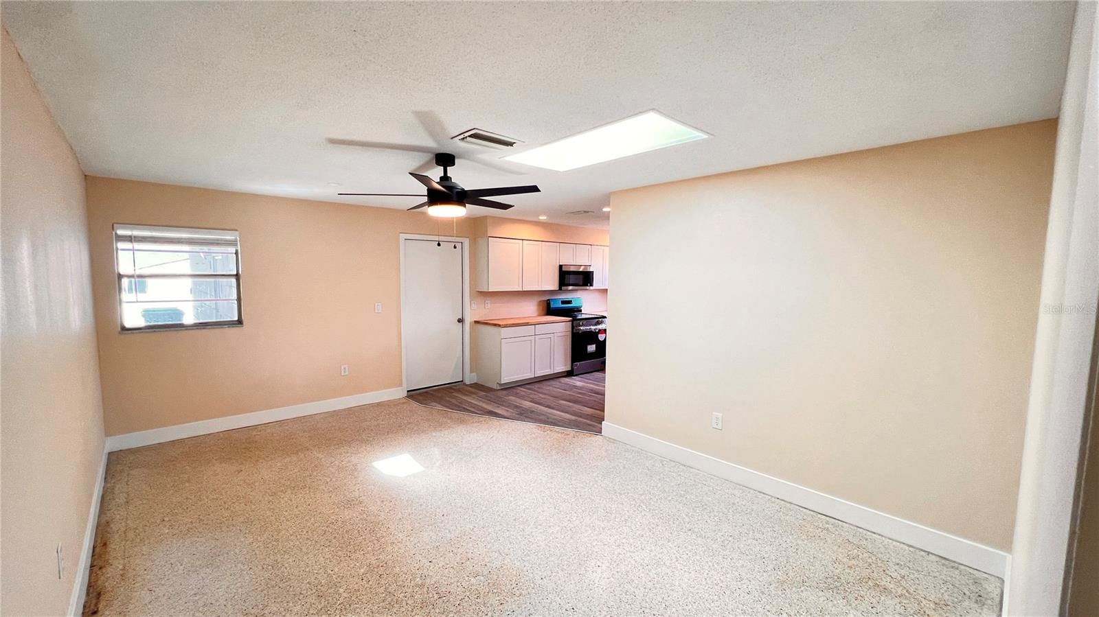 Image 16 of 31 For 4709 Redfern Drive
