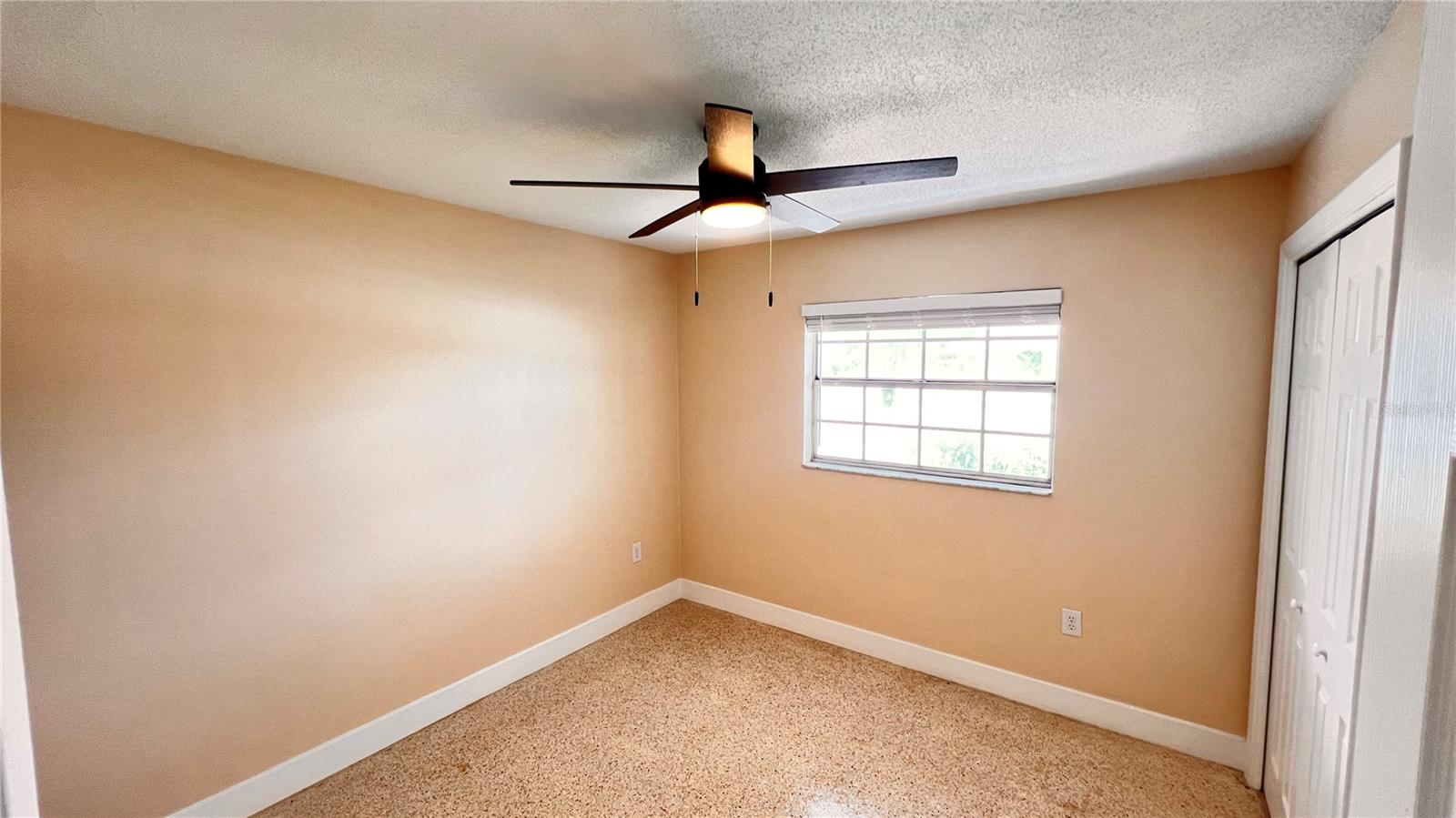 Image 25 of 31 For 4709 Redfern Drive