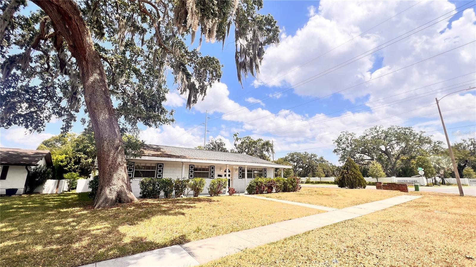 Image 3 of 31 For 4709 Redfern Drive